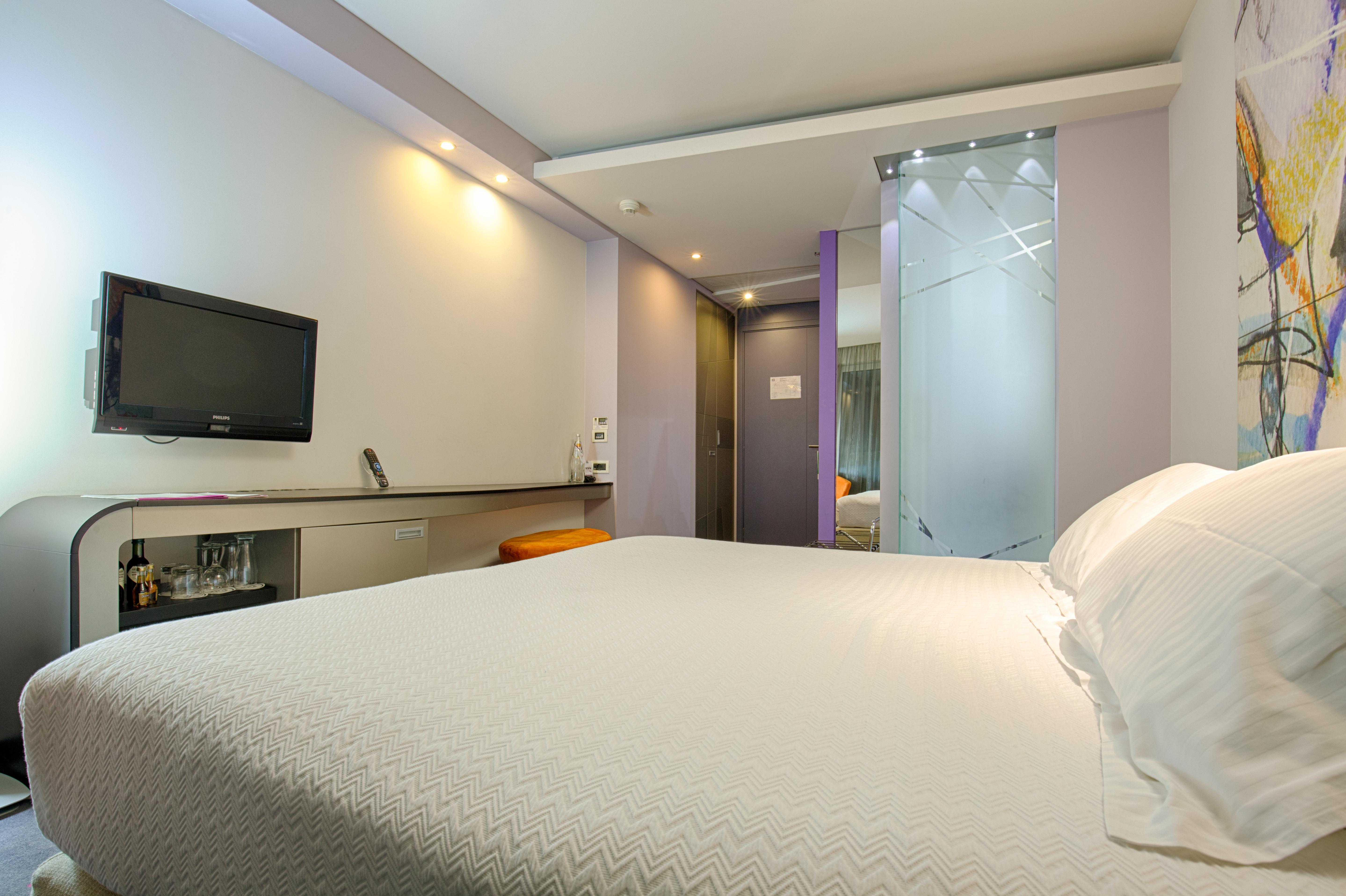 Nobel Zira Hotel Белград Экстерьер фото